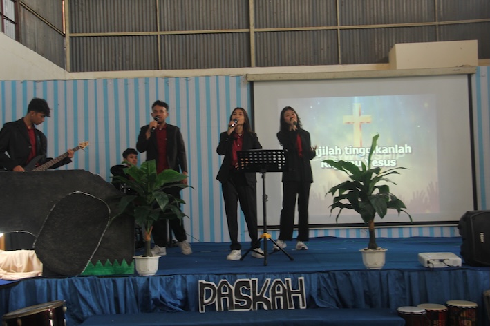 berita, Ibadah Perayaan Paskah Gabungan Bersama Siswa-siswi SMP se Surakarta, sma widya wacana, widya wacana, ysk,  yayasan sekolah kristen, yayasan, surakarta, sma