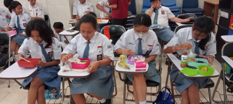 berita, Skrining Kesehatan dan Aksi Bergizi Untuk Siswa Putri, sma widya wacana, widya wacana, ysk,  yayasan sekolah kristen, yayasan, surakarta, sma