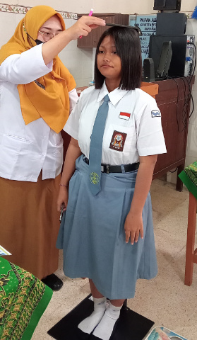 berita, Skrining Kesehatan dan Aksi Bergizi Untuk Siswa Putri, sma widya wacana, widya wacana, ysk,  yayasan sekolah kristen, yayasan, surakarta, sma